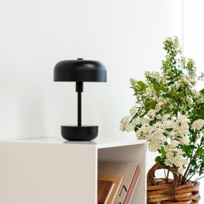 Dyberg Larsen Haipot Trådløs Bordlampe H25,7 cm, Sort