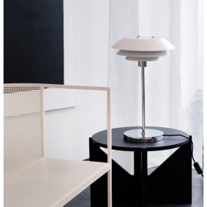 Dyberg Larsen DL31 Bordlampe H50 cm, Hvid/Krom