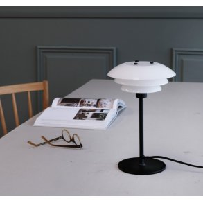 Dyberg Larsen DL20 Bordlampe H30 cm, Sort/Hvid