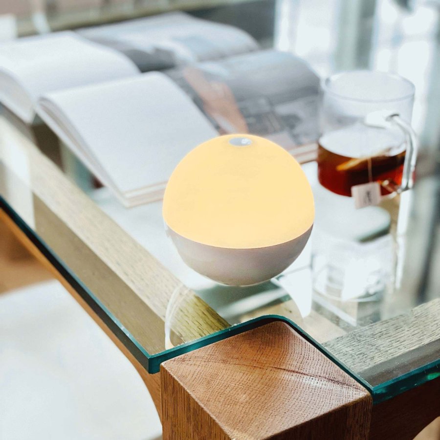 Dyberg Larsen Alba Tr�dl�s Bordlampe LED H11 cm, Hvid