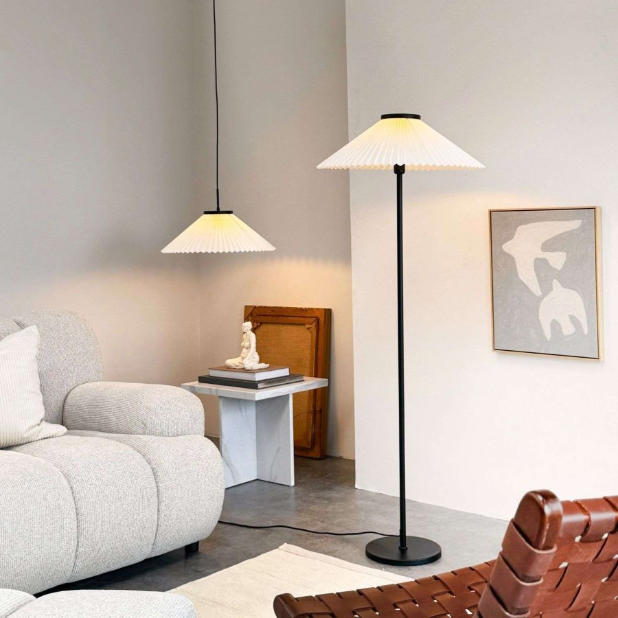 Dyberg Larsen Plissé Stehlampe H145 cm, Cremefarben