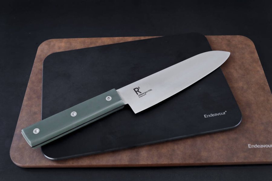 Endeavour Resolution R8 Santoku Messer 17,5 cm