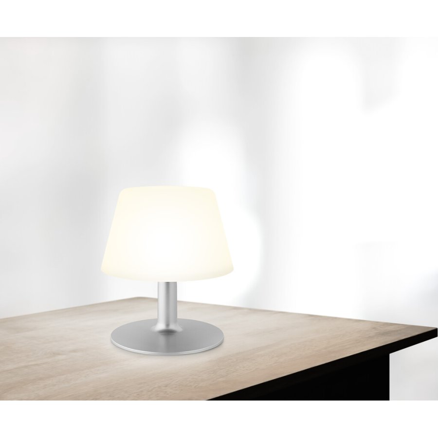 Eva Solo SunLight Lounge-Lampe H24.5 cm, Wei/Stahl