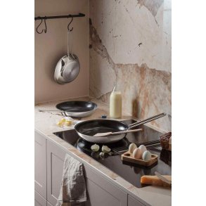 Eva Trio Stegepande m. Keramisk Slip-Let Belægning 24 cm
