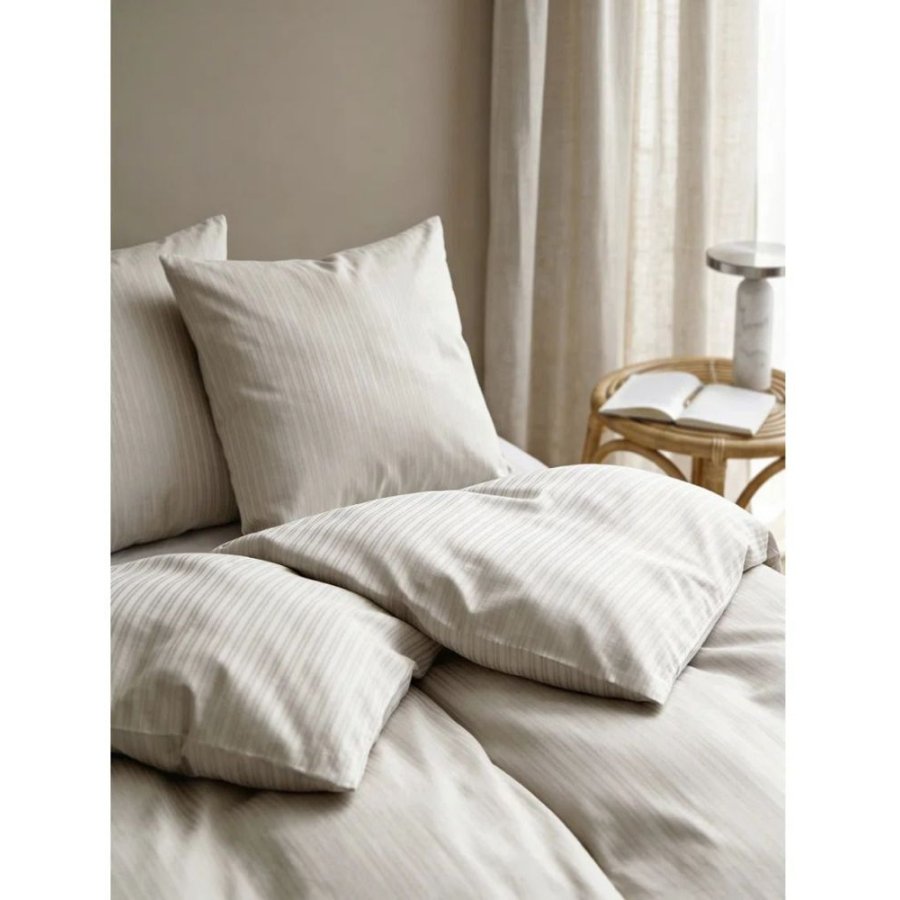 S&ouml;dahl Still Senget�j 140x220 cm, Beige
