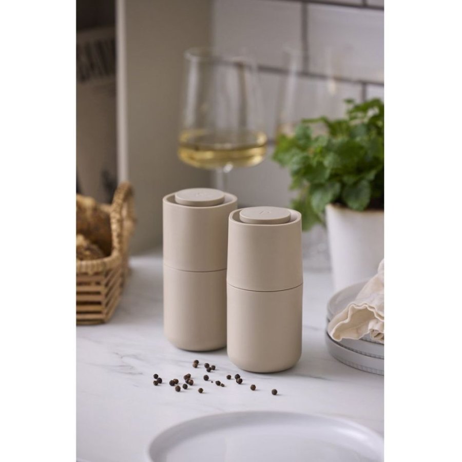 Rosti Agnes Salzm�hle H14,2 cm, Humus
