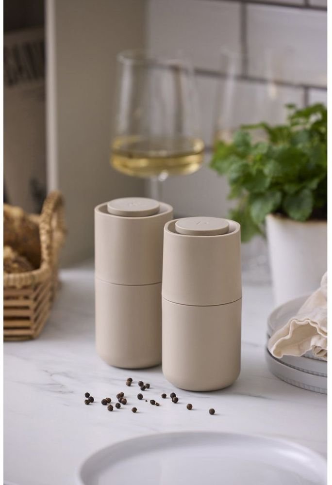Rosti Agnes Salzm�hle H14,2 cm, Humus