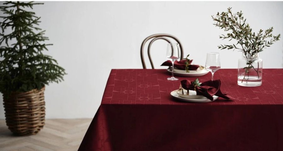 S&ouml;dahl Juledug 150x270 cm, R�d