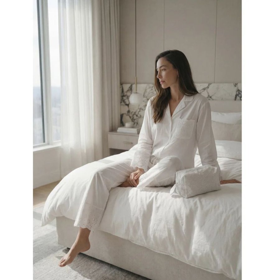 S&ouml;dahl Organic Weekend Stories Suite One Pyjamas S/M, Hvid