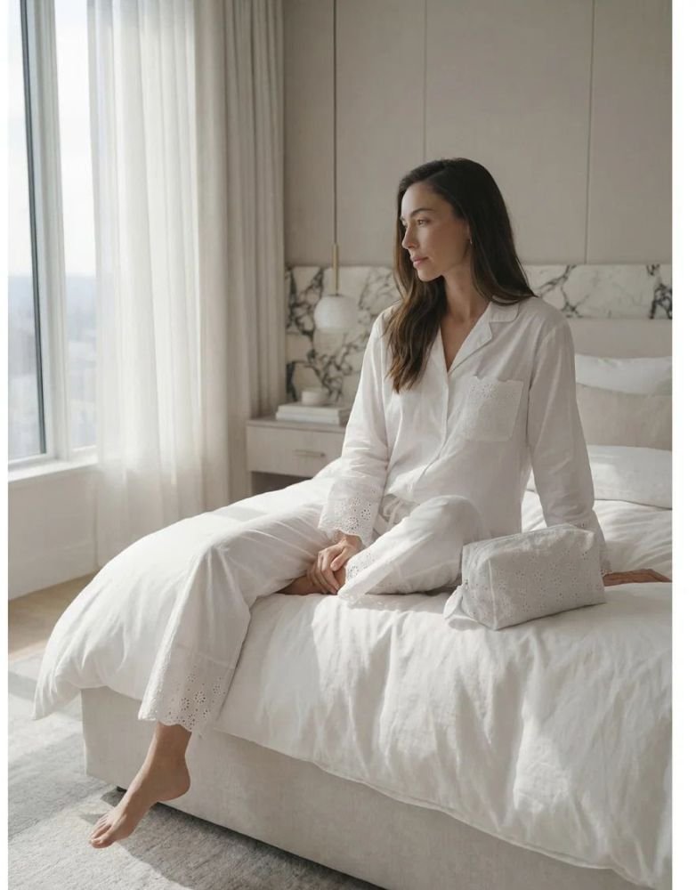S&ouml;dahl Organic Weekend Stories Suite One Pyjamas S/M, Hvid
