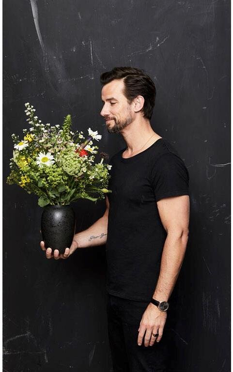 BITZ Vase 20 cm, Sort