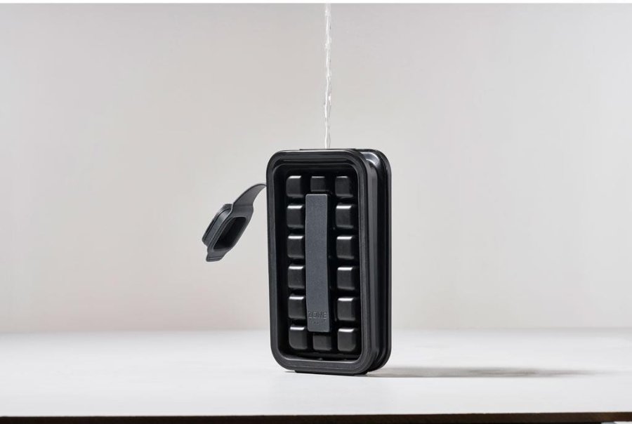 Zone Rocks Icemaker, Black