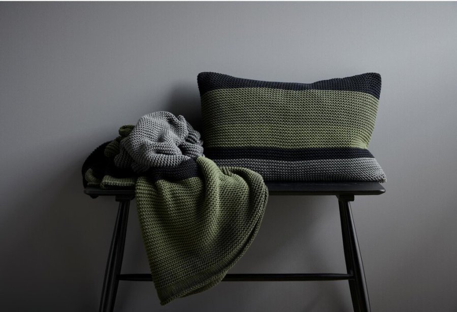 Södahl Bold Knit Plaid 130x170 cm, Forest Green/Sort