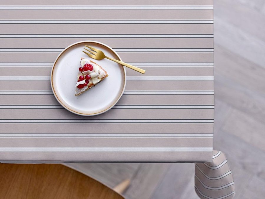 Södahl Nordic Stripe Akryldug m. Antislip 140 cm, Beige