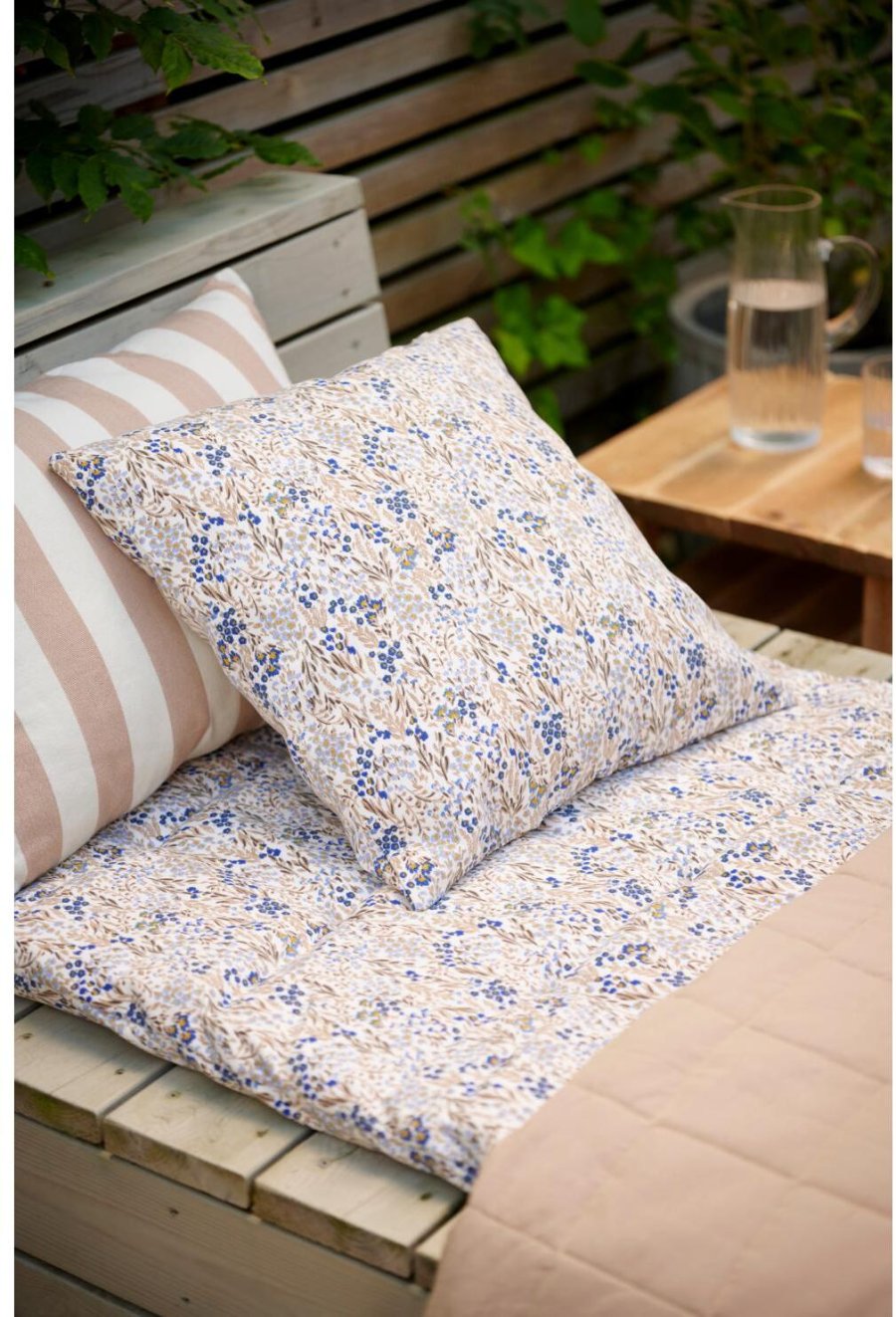 Södahl Dainty Florals Pude 45x45 cm, Sky Blue
