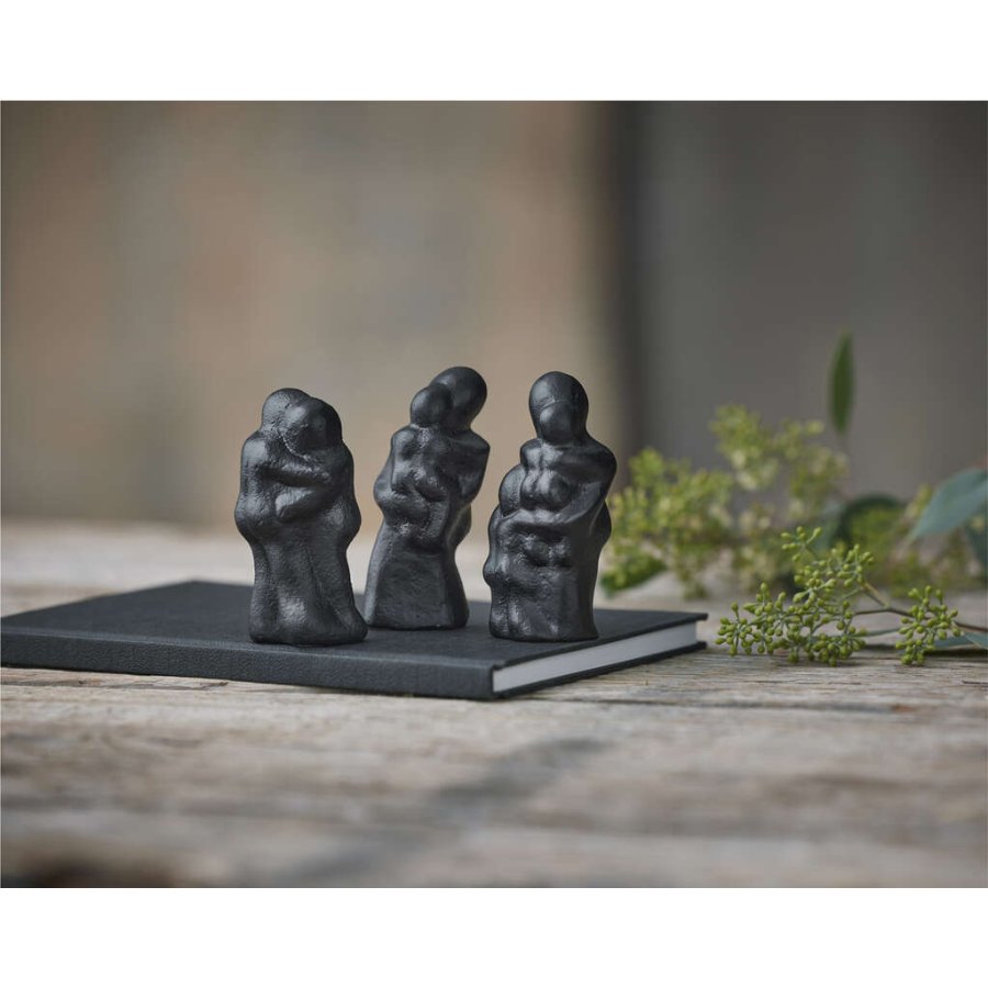 Mors Skulptur Krligheden Bor i Os H8,5 cm, Sort