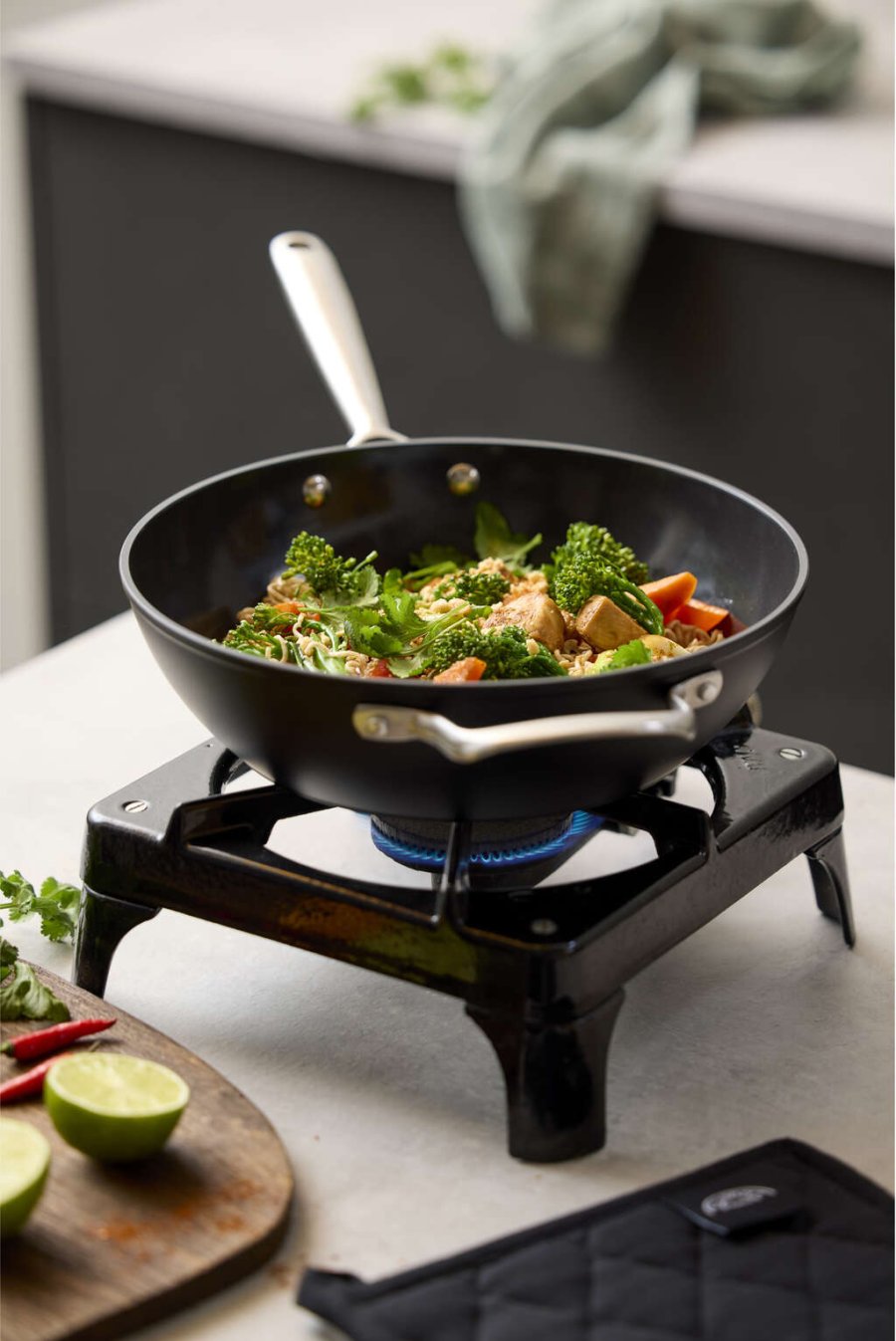 Pillivuyt Gourmet Travo Wok m. Keramisk Non-stick Belgning 28 cm, Sort