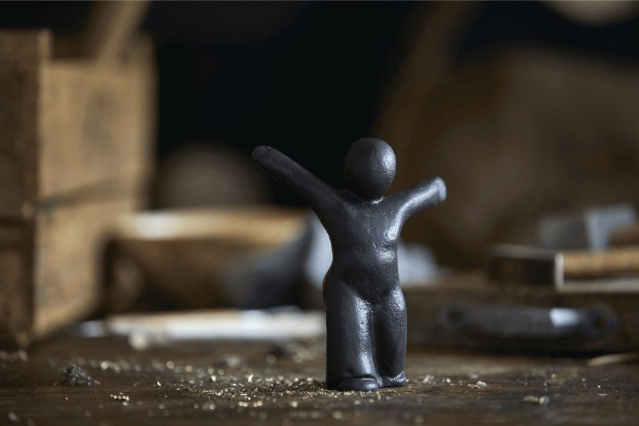 Mors Skulptur H13 cm, Schwarz