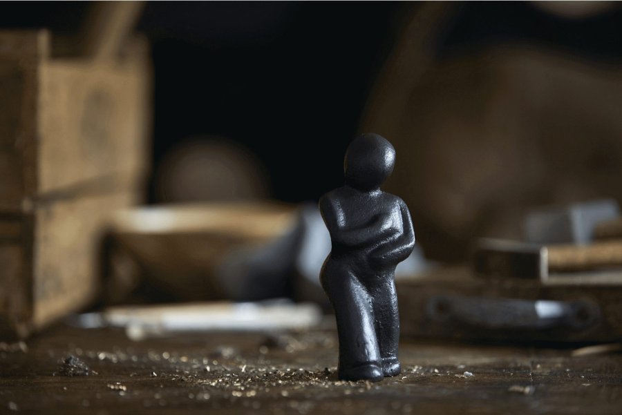 Mors Skulptur H13,5 cm, Schwarz