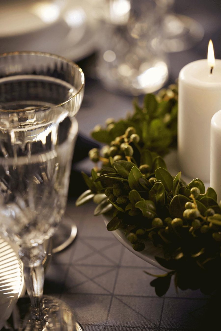 Pillivuyt Pliss Platte auf Sockel 31,5 cm, Wei