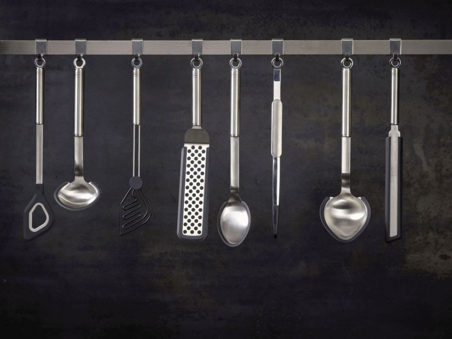 Rsle Flexibler Wender m. Lcher und Risse 32 cm, Stahl/Schwarz