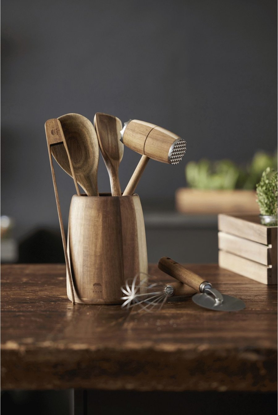 HOLM Pizzaskrer 24 cm, Rustfrit Stl/Akacietr