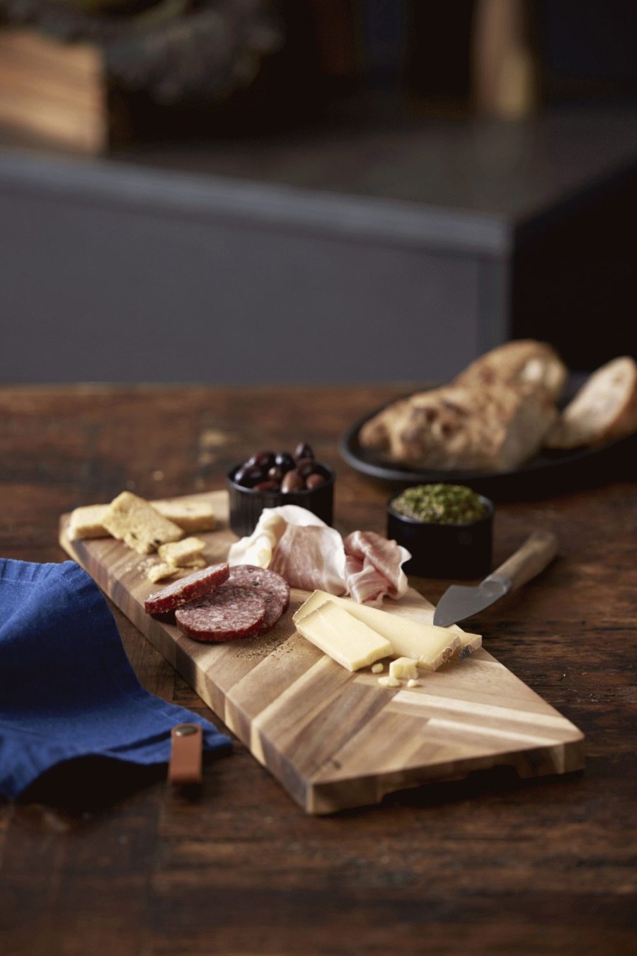 HOLM Servierbrett 45 cm, Akazie