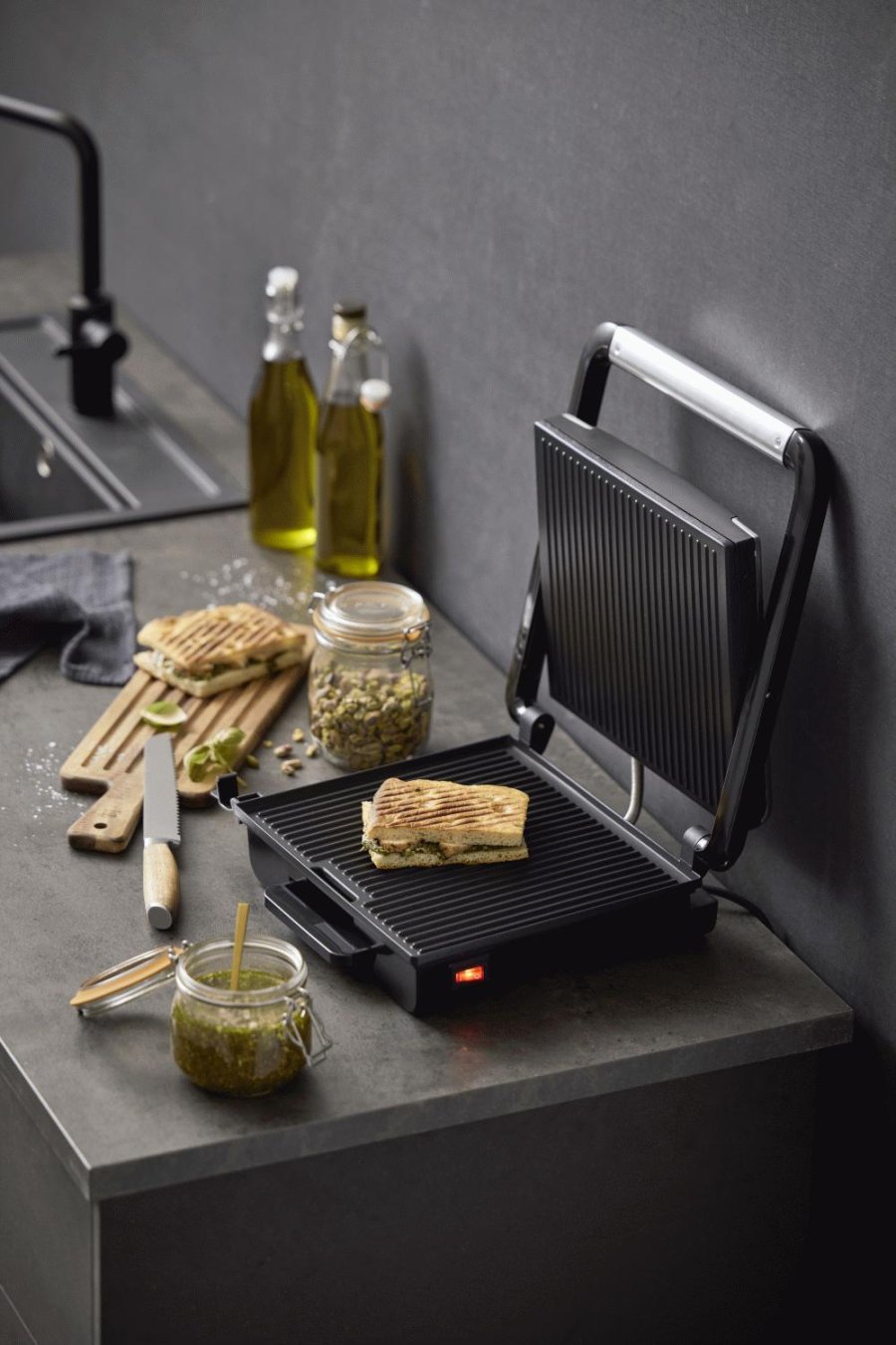 HOLM Paninigrill 2000W, Silber/Schwarz