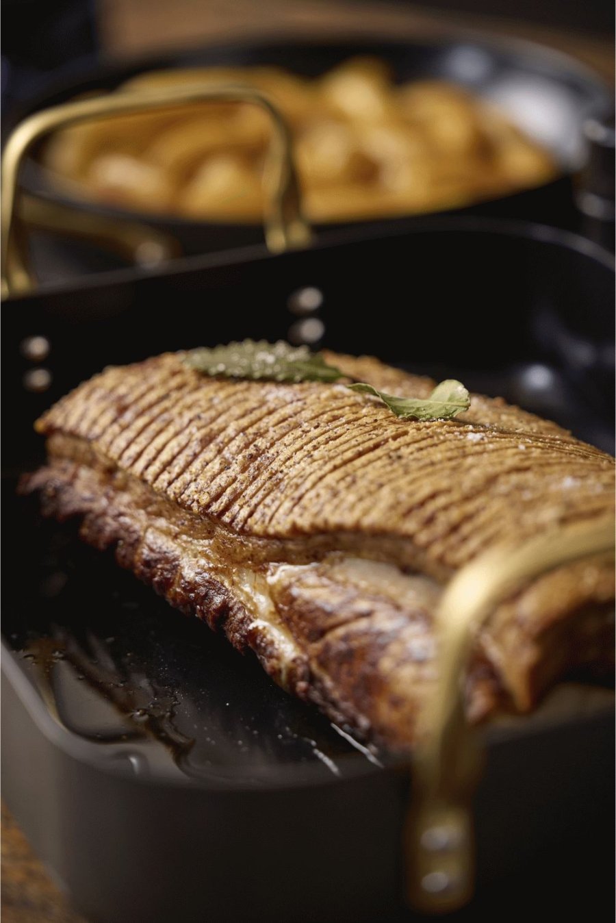 HOLM Brasserie Bratpfanne mit keramischer Antihaftbeschichtung 34x26 cm, Aluminium