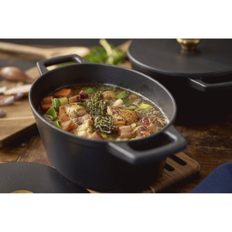 HOLM Oval Gusseisenpfanne 3,8 L