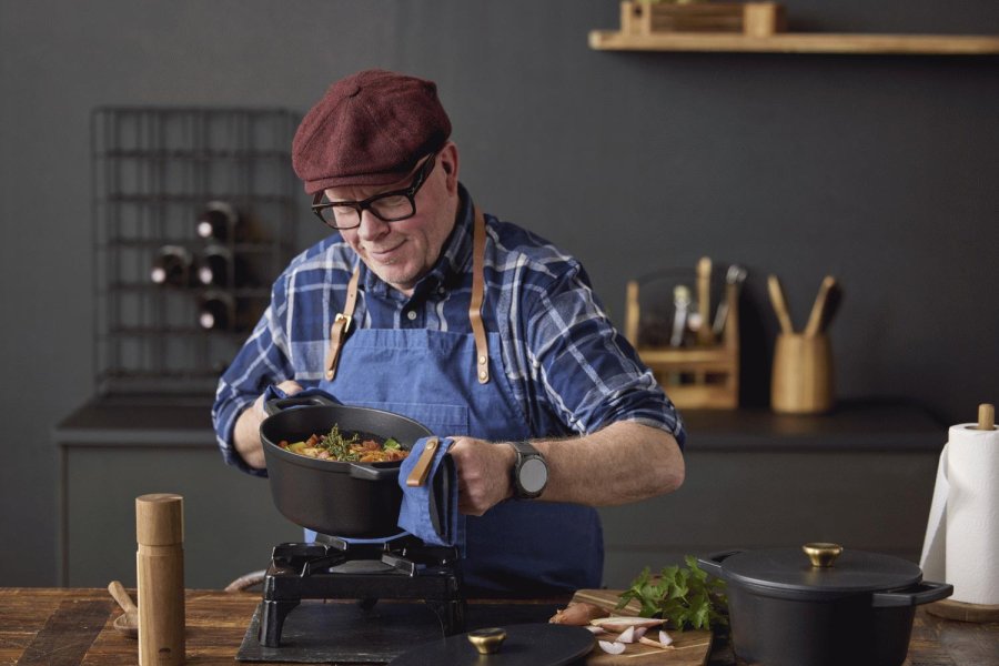 HOLM Gusseisenpfanne 22,5 cm/3,6 L