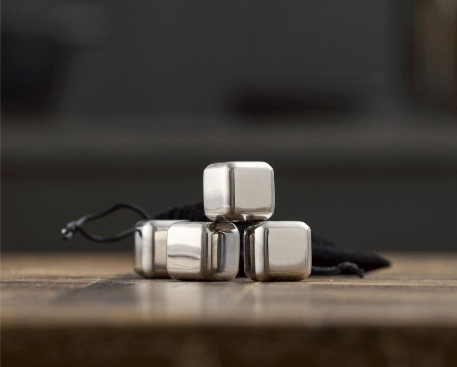 Funktion Whiskystein 4er Set 2,5x2,5 cm, Edelstahl