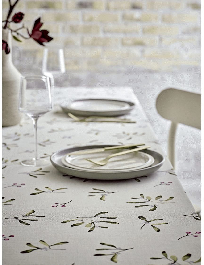 Sdahl Mistletoe Weihnachtstischdecke 140x250 cm, Natur