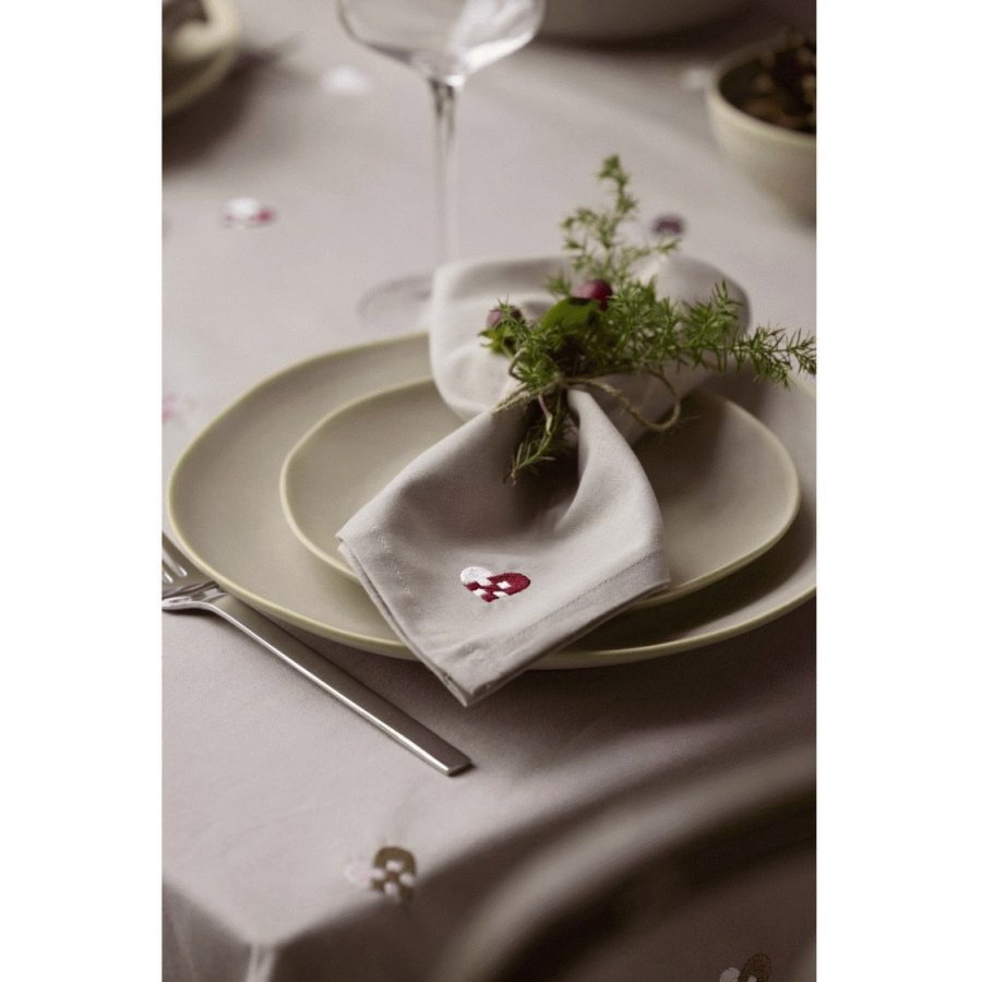 Sdahl Christmas Hearts Embroidery Stoffservietten 4er Set 40x40 cm, Dunkelrot