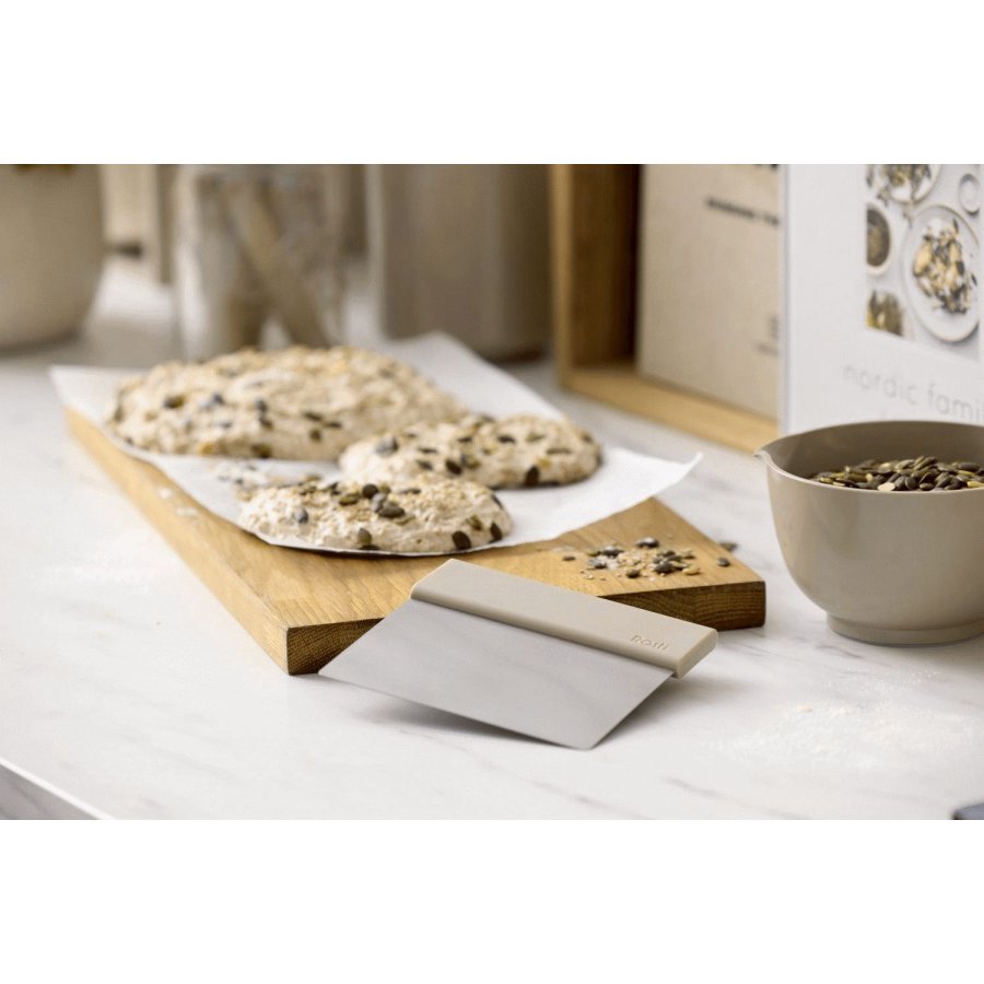 Rosti Emma Teigschaber 13 cm, Humus