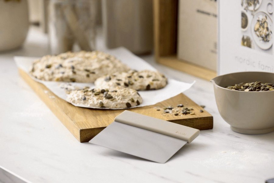 Rosti Emma Teigschaber 13 cm, Humus