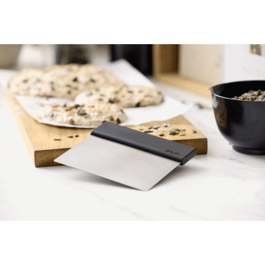 Rosti Emma Teigschaber 13 cm, Schwarz