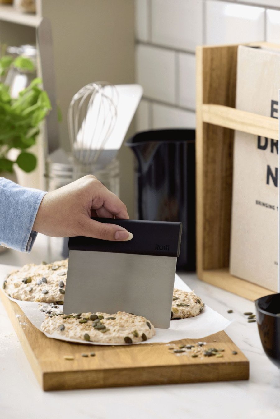 Rosti Emma Teigschaber 13 cm, Schwarz