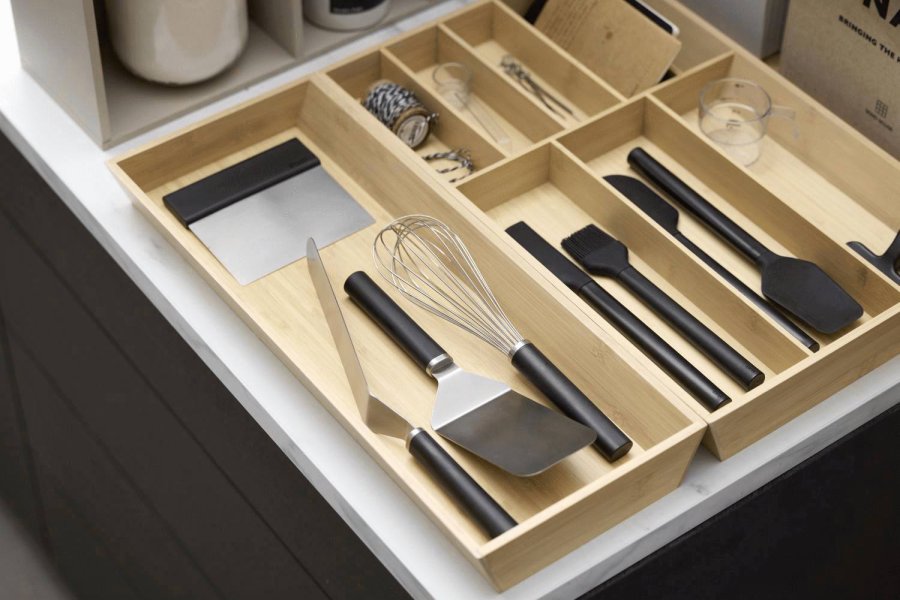 Rosti Emma Schmaler Pfannenwender 33 cm, Schwarz