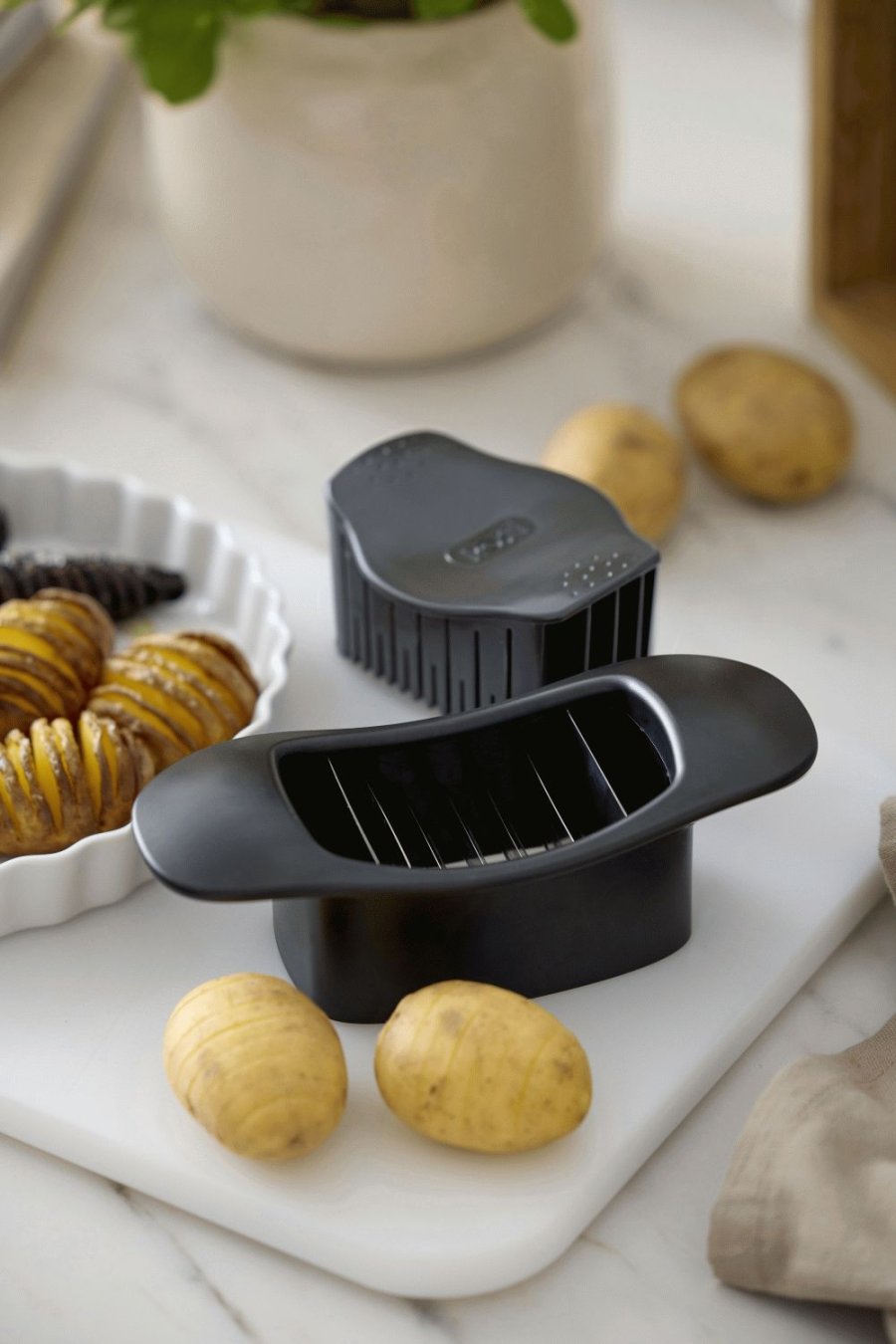 Rosti Classic Hasselback-sk�rer 19,2 cm, Sort