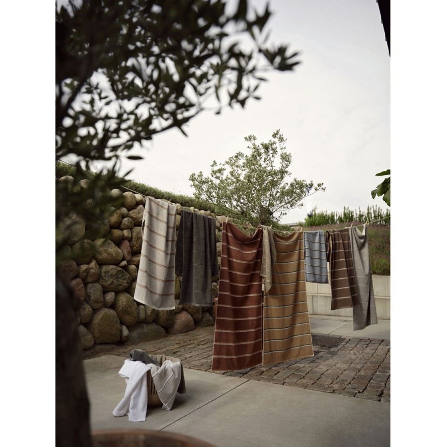 Zone Denmark Sauna Badeh�ndkl�de 70x140 cm, Soft Grey/Eucalyptus/Terracotta