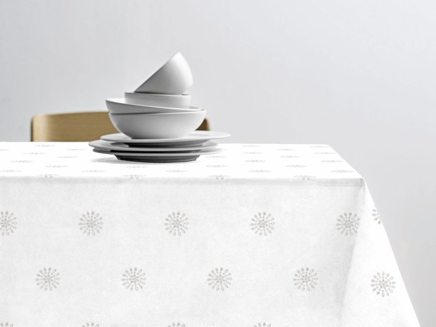 S&ouml;dahl Daydream Broderie Anglaise Tischdecke 140x270 cm, Wei&szlig;