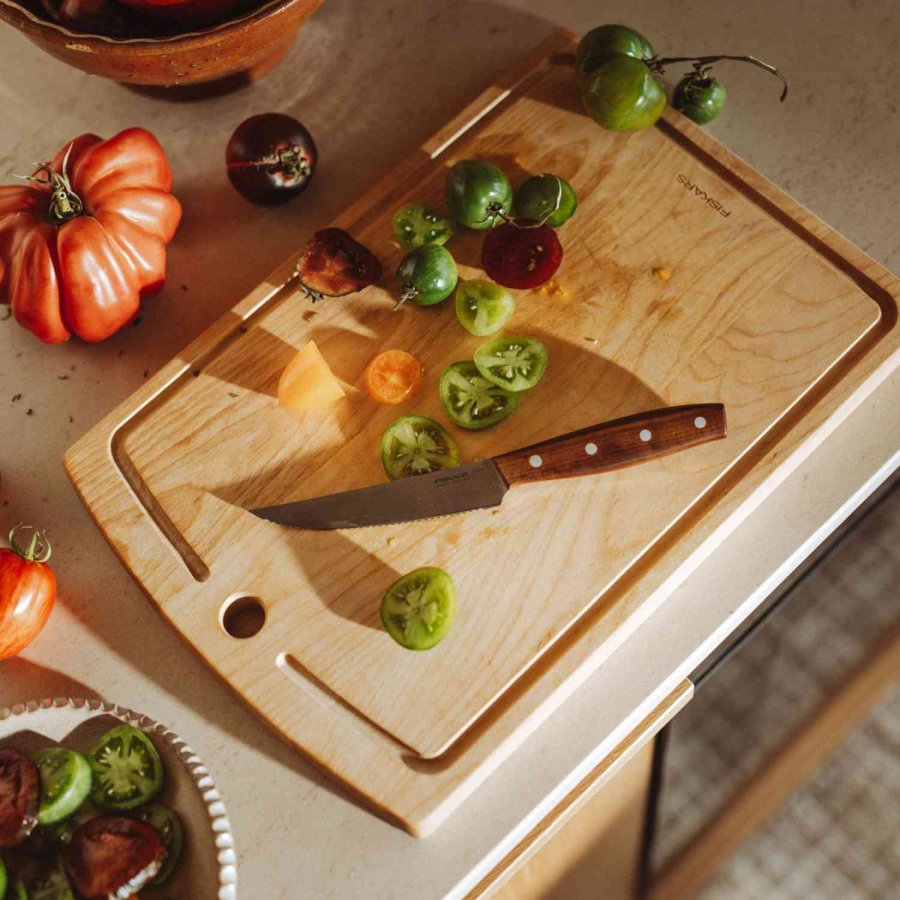 Fiskars Folken Tomatkniv 12 cm, Ahorn