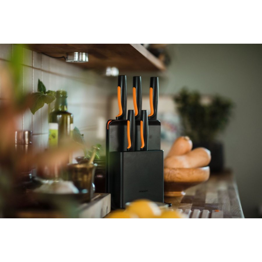 Fiskars Functional Form Knivblok m. 5 Knive, Sort