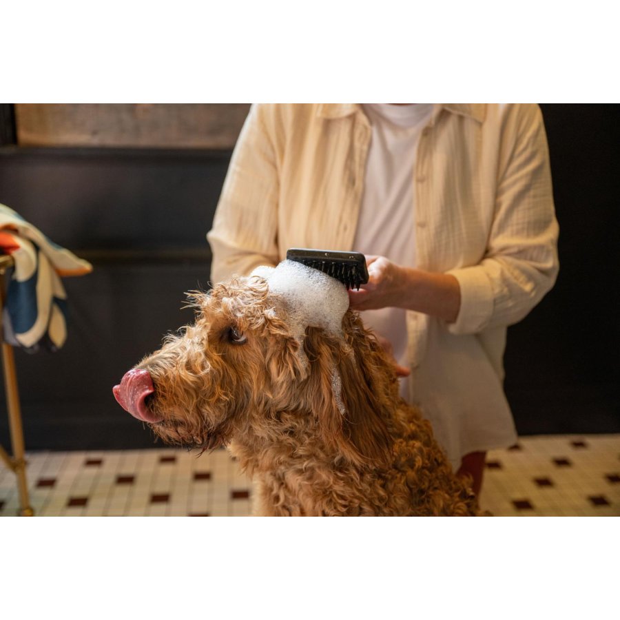 Fiskars PET CARE Massageb�rste 16,4 cm, Silikon