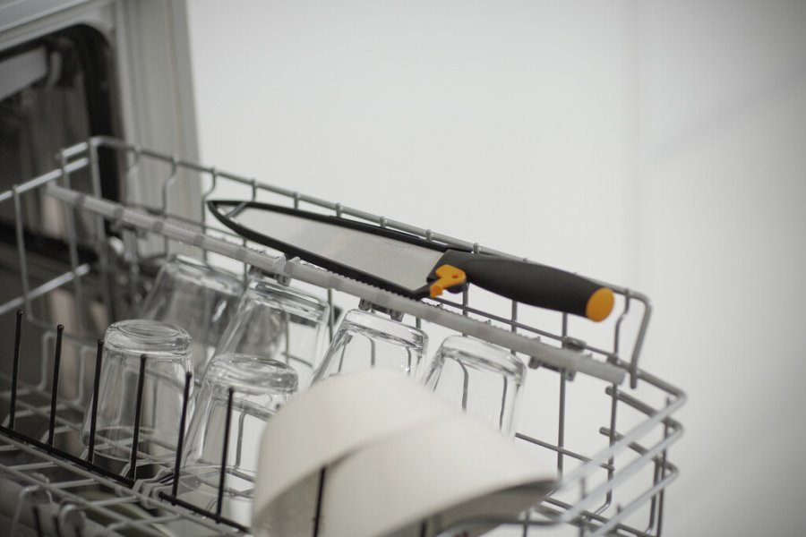 Fiskars Functional Form Kokkekniv m. beskytter 20 cm