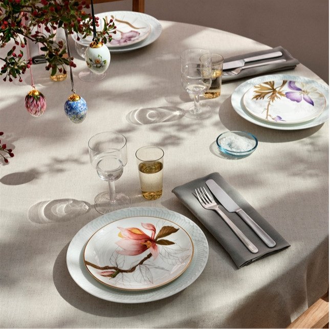 Royal Copenhagen P�ske�g, R�dkl�verblade