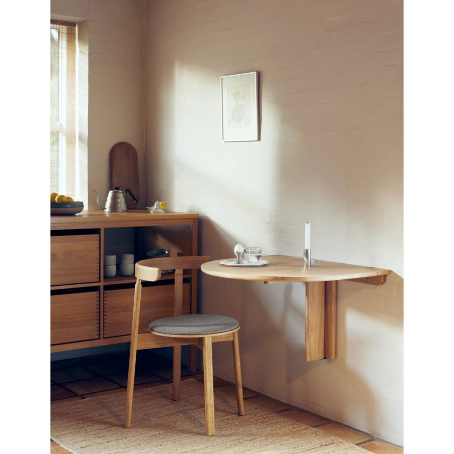 Form & Refine Trefoil Klappbarer Wandtisch 68 cm, Eg