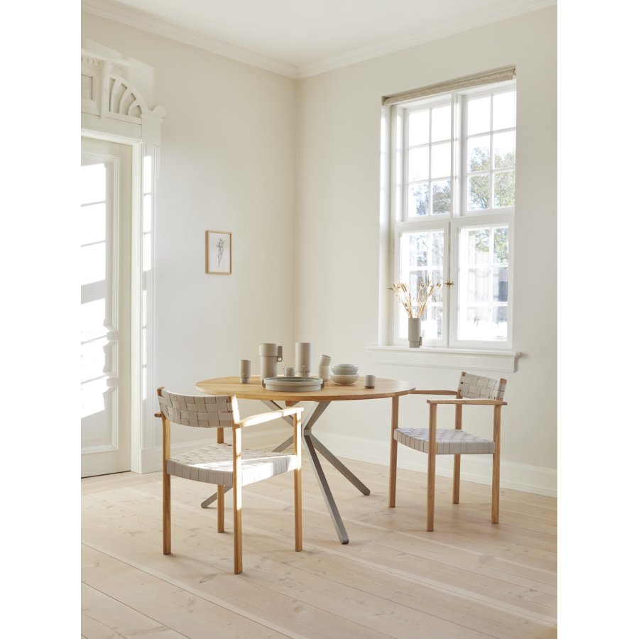 Form & Refine Motif Stuhl, Eiche