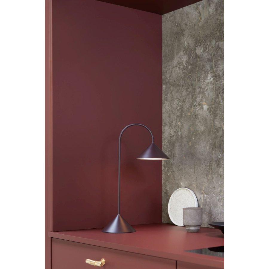 Frandsen Grasp Tr�dl�s Bordlampe LED H47 cm, Matte Beetroot
